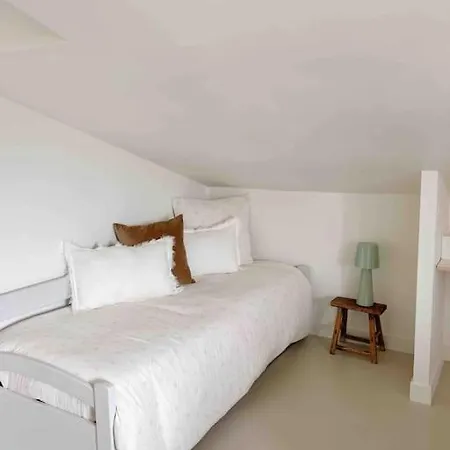 La Grande Jane Petite Bord De