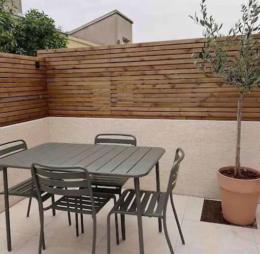 La Grande Jane Petite Bord De Apartmán *