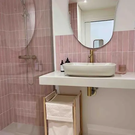 La Grande Jane Petite Bord De *