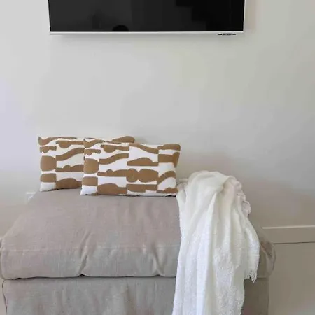 La Grande Jane Petite Bord De Lägenhet