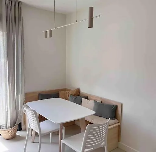 La Grande Jane Petite Bord De 아파트 보르고