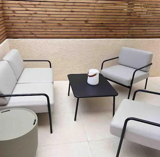 La Grande Jane Petite Bord De 아파트 보르고